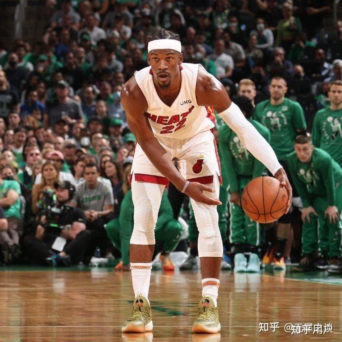 FLY力克FNC，CoreJJ完成史诗逆转强强对话小组赛，强势挺进下一轮