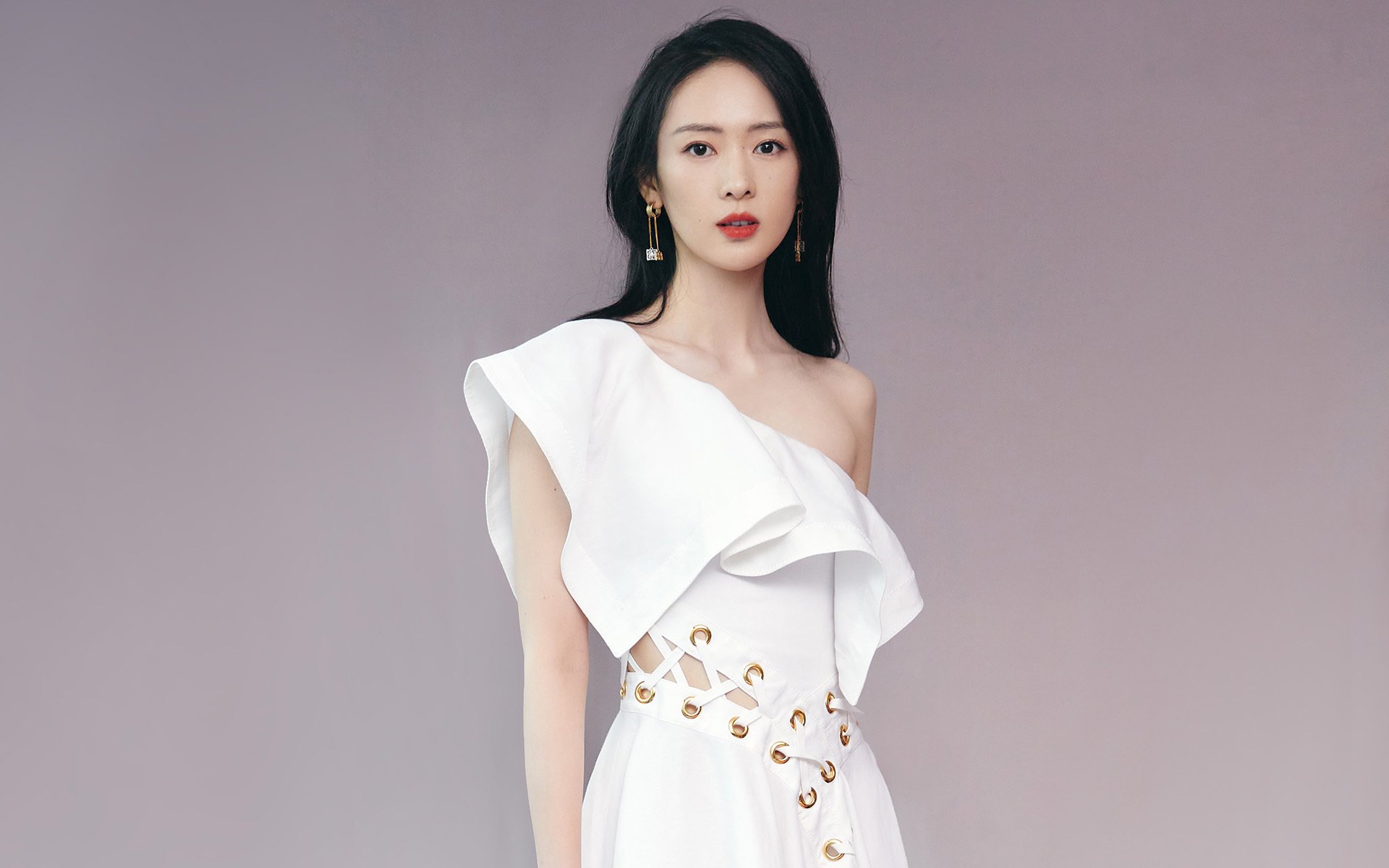 克莱降维打击！篮网vs新疆跨界幻想赛，三分暴雨如何淹没天山防线？