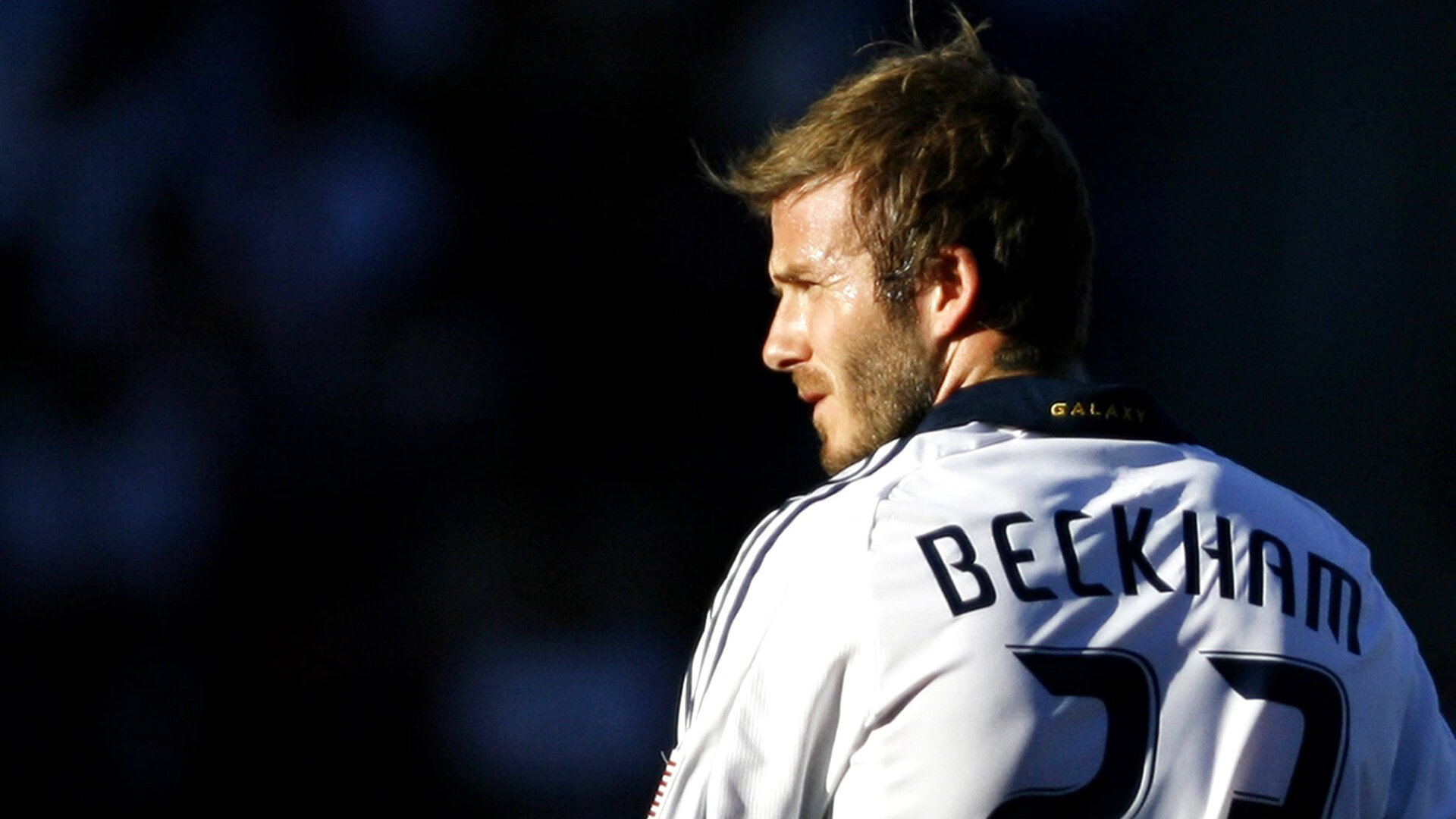 跨域辉煌,热火碾压湖人展团队伟力,爱德华兹预演2026世界杯个人英雄主义