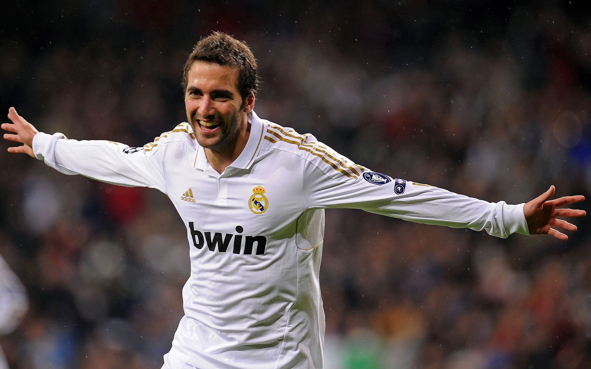 乔治单节暴走轰下15分!率广厦打出37-20攻击波,个人能力撕裂骑士防守